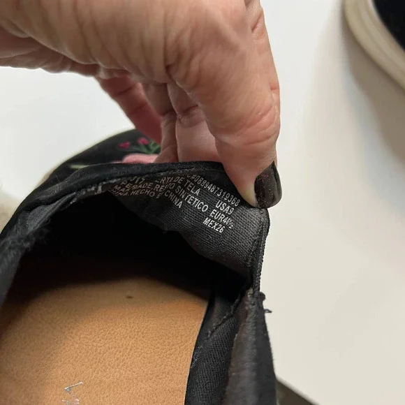 Big Buddha Black Embroidered Flowers Slip-on Skate Suede Loafers- 9 - Picture 9 of 9